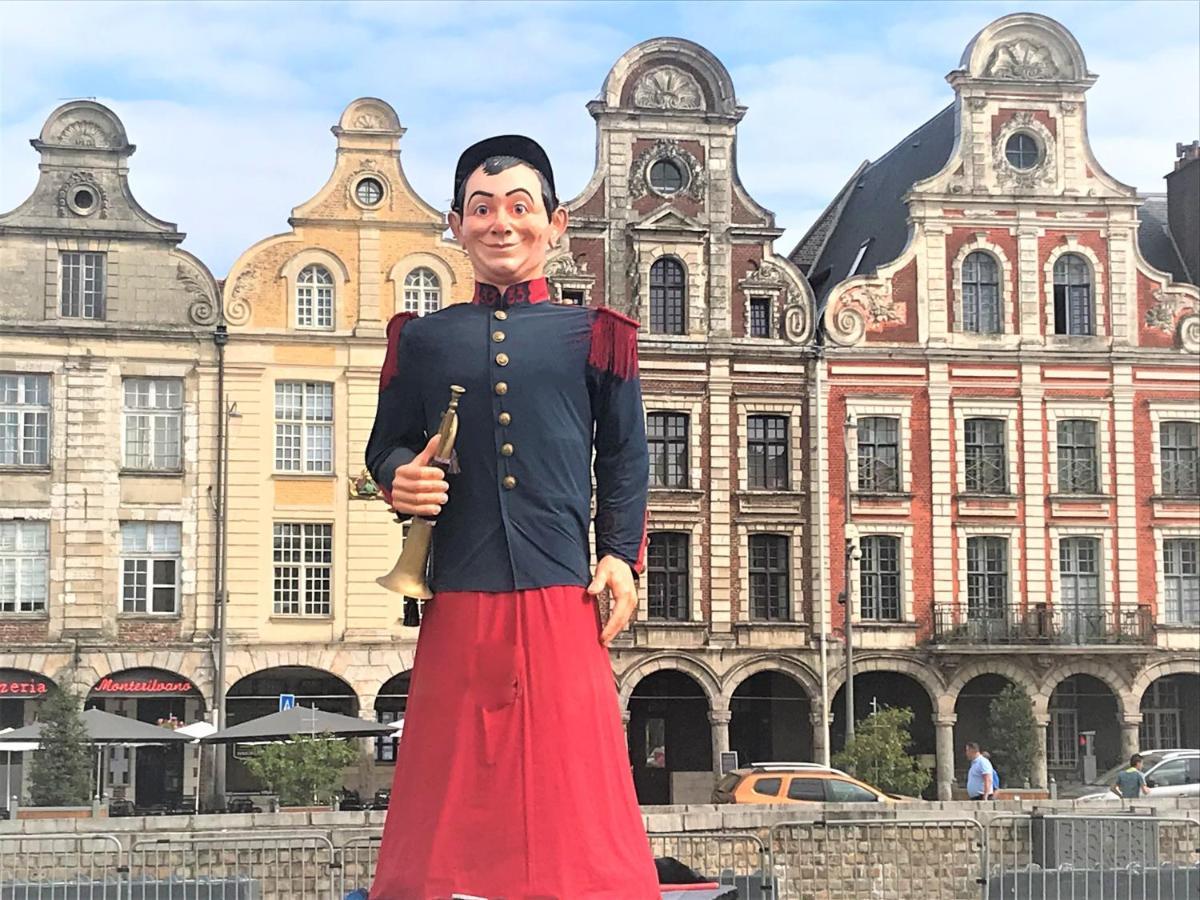 Les Coquelicots Grand Place Arras Exterior photo